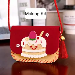 Charming DIY Cartoon Felt Bag Craft Kit (Strawberry cake)