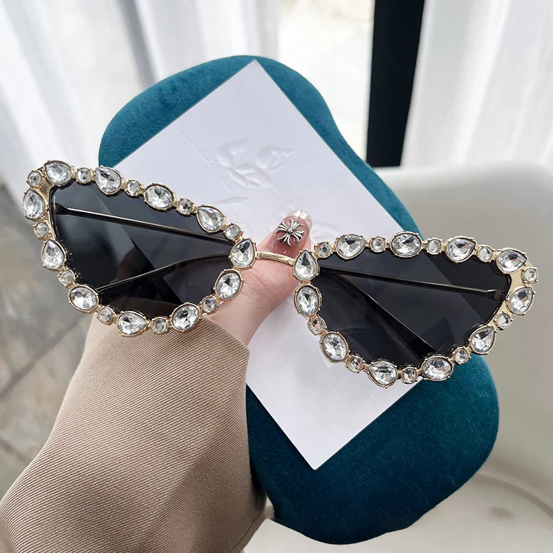Women Diamond Sunglasses Luxury Cat Eye Sun Glasses Trends Personalized Shades INS Party Fashion Eyewear