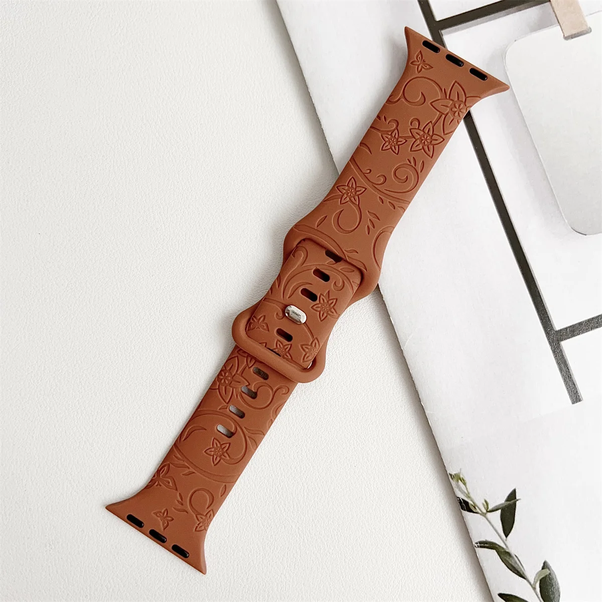 Watch Band For iWatch 42/44/45/49mm 38/40/41mm Silicone Fashion Watch Strap for Watch Series Ultra2 Se 9/8/7/6/5/4/3/2/1_voghion.com