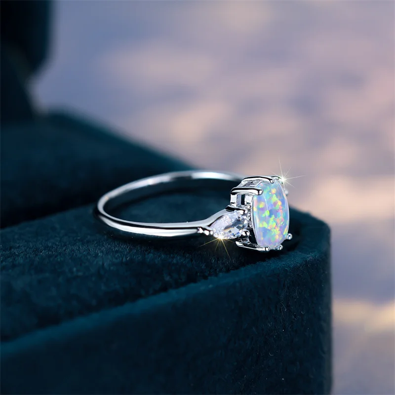 Cute Female White Fire Opal Stone Engagement Ring Vintage Silver Color Summer Wedding Jewelry For Women