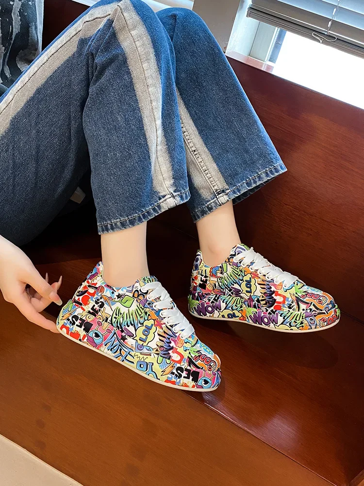 Damen Casual Sneakers gemalt Graffiti Schnür Sportschuhe für Frauen Flat Pu Leder Damen Laufschuhe 2024 Mode neu – Detail 6