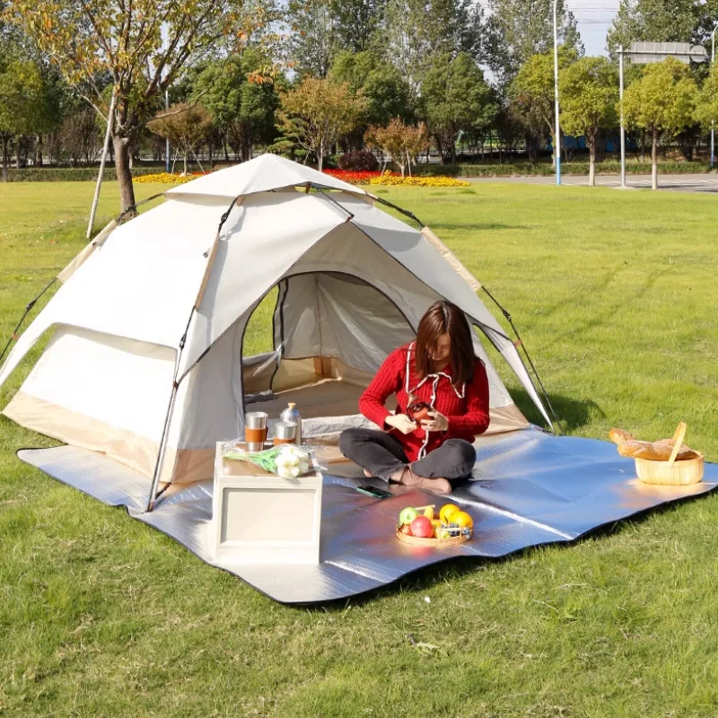 1pc Outdoor Moisture-proof Mat, Aluminum Foil Picnic Mat, Portable Outdoor Tent Mat, Suitable For Beach And Dormitory Use