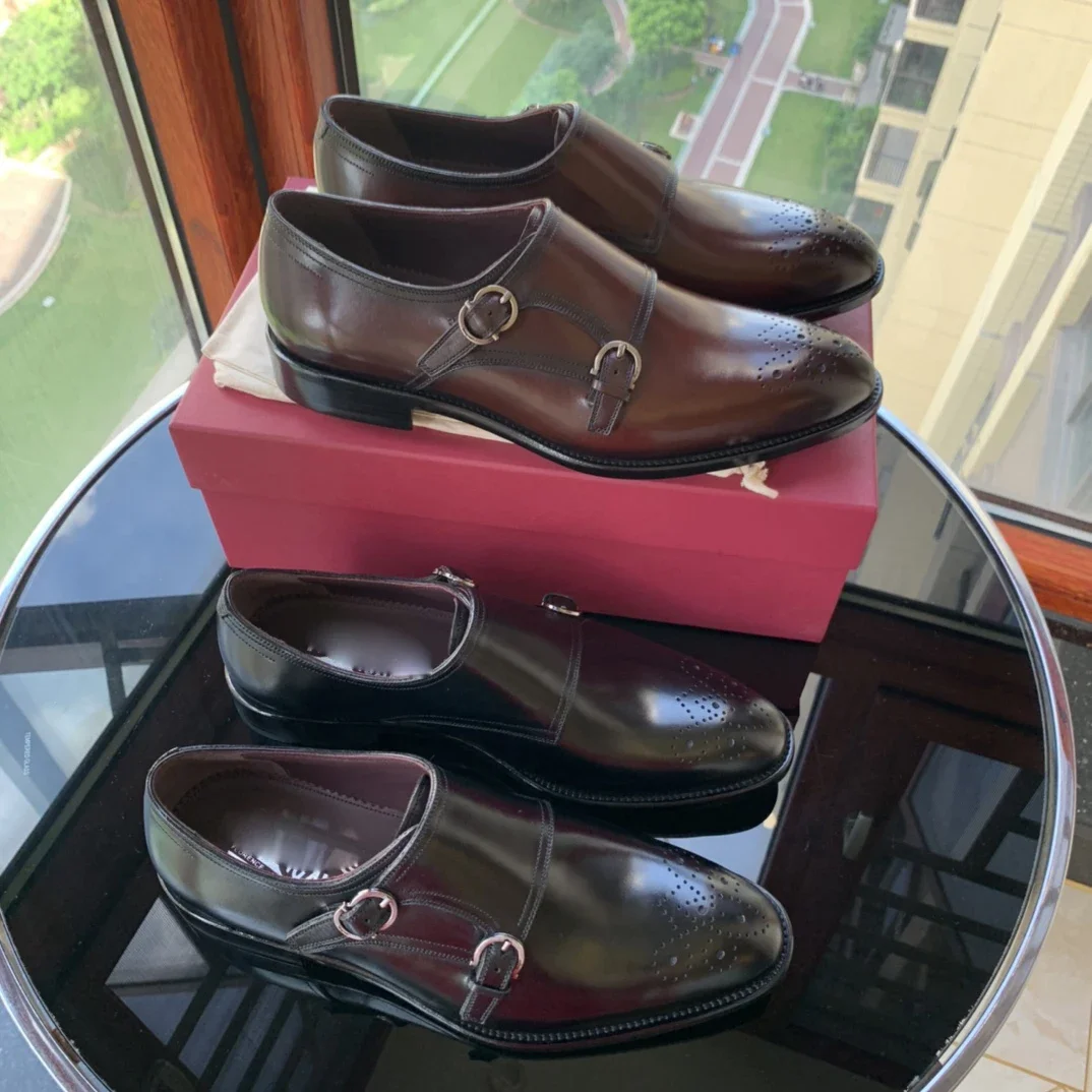 

New, luxury classic casual formal leather shoes new synchronous exquisite manual sewing details comparable to the counter.