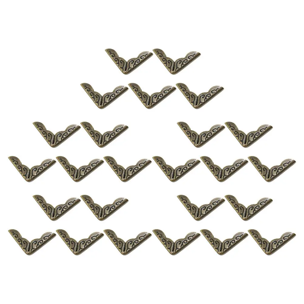 50Pcs 금속 책 코너 보호대 노트북 저널 앨범 스크랩북 사진을위한 빈티지 청동 삼각형 장식 가장자리 가드