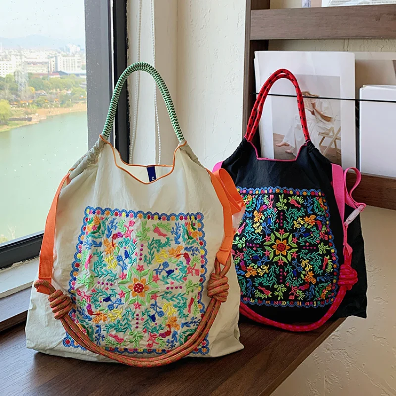 New Women's Shoulder Bag, Bohemian Style, Flower Embroidery Shopping Bag, Japanese Style Lightweight Foldableable Large-Capacity Tote Bag, Suitable for Work Clothing, Travel, Shopping, Holiday Gifts, Christmas Surprise Gifts - Image 2