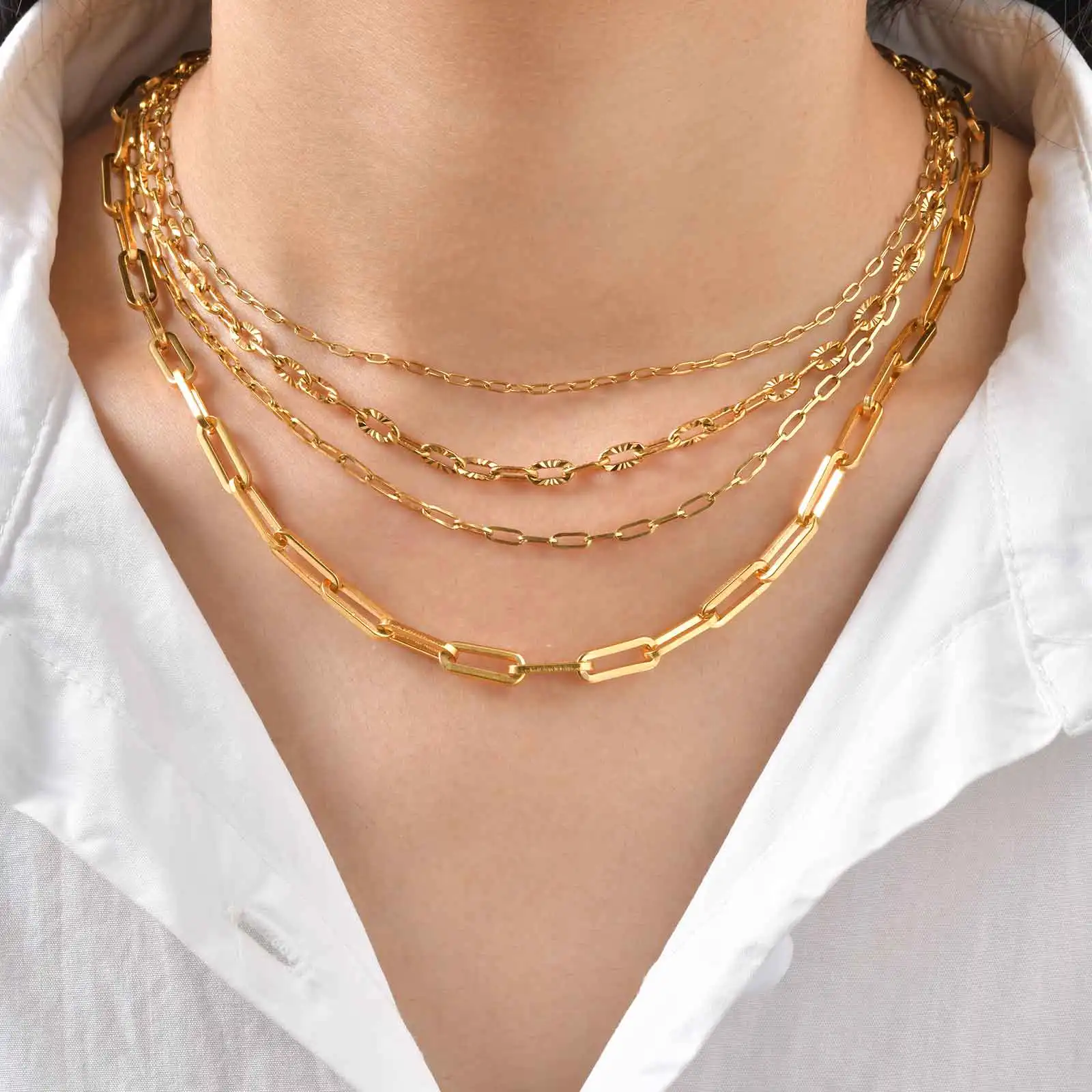 Modische quadratische dünne Gliederkette aus Edelstahl für Damen, goldfarbene Schlüsselbeinkette, minimalistischer klassischer Schmuck – Detail 4