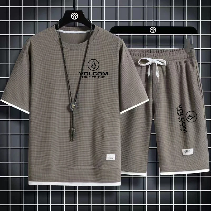 2024 VOLCOM New Man Tracksuits 2 Piece Short Sleeve Suits Printing T-shirt +Sweatpants Sets Sutdent Casual Summer Sport Clothes 3