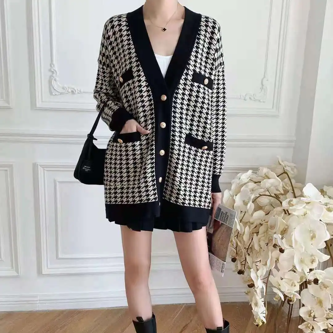 

2023 Women's Fashion Neck Buttons Black oversized Hand Teeth Knitting Open BAN woollen Fall Winter knitted vintage V-neck Long s