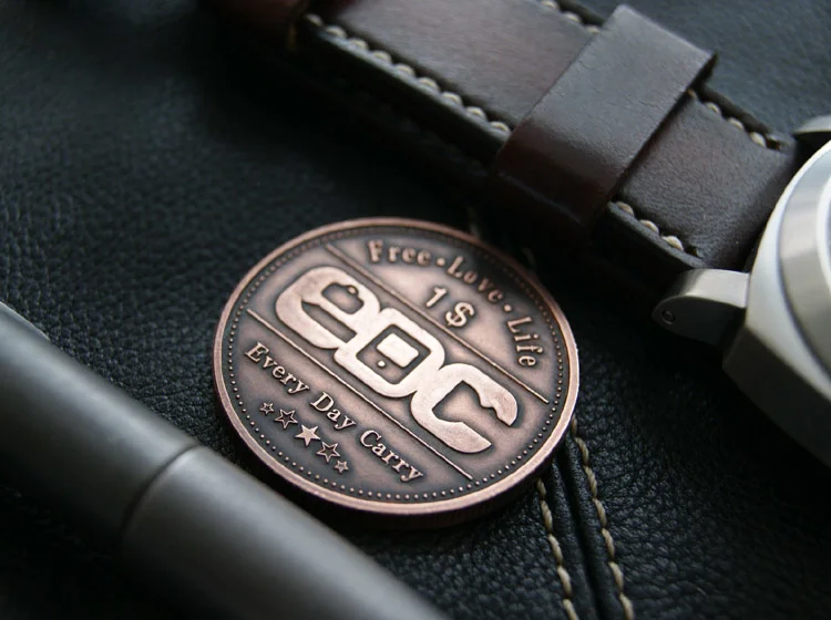 

Copper fidget toys EDC Commemorative Coins Limited High-end Collection Desktop Game figet Anti stress Toys Exquisite Gifts