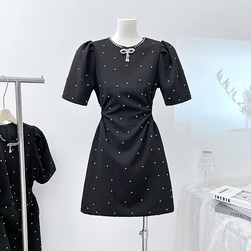 

2024 Women Summer Bow Hollow Out Mini Dress Puff Sleeves Heavy Industry Diamonds O Neck Short A Line Dress Female Vestidos G236