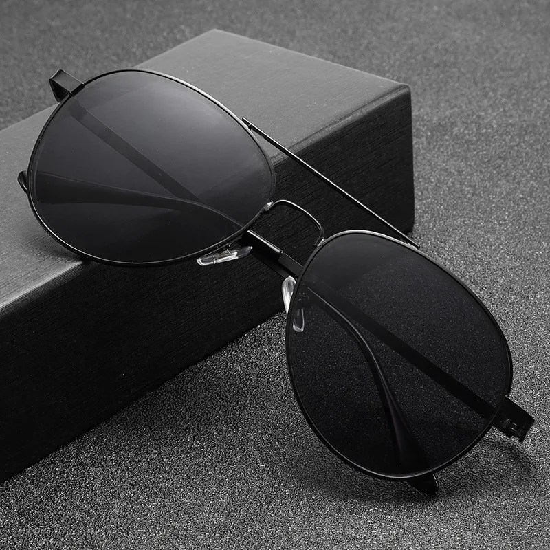 Aviator Myopia Sunglasses with Large Frames - UV-Resistant Eye Protection for Driving, Riding, Beach, and Travel