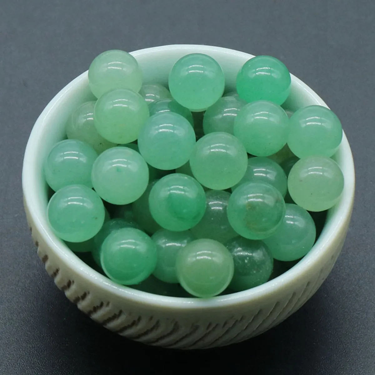 8MM 그린 Aventurine 라운드 비즈 보석 없음 드릴 구멍 느슨한 치유 에너지 귀여운 스톤 크리스탈 구 공