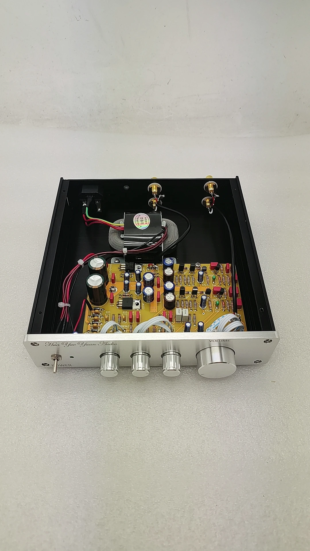 영국 NAD3020 회로 HIFI DIY 스테레오 디스크리트 톤 프리앰프를 참조하세요.