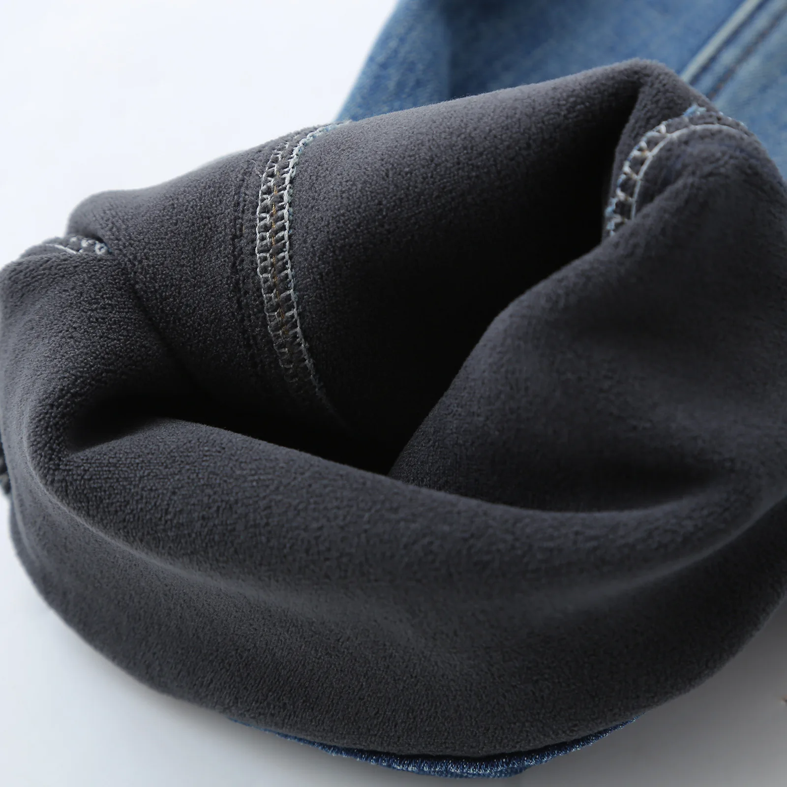 XXXXXL Fashion Plus Size Women's Jeans Winter New Style Simple Retro Fleece Warm Thickened Denim Straight Leg Long Pants 8662