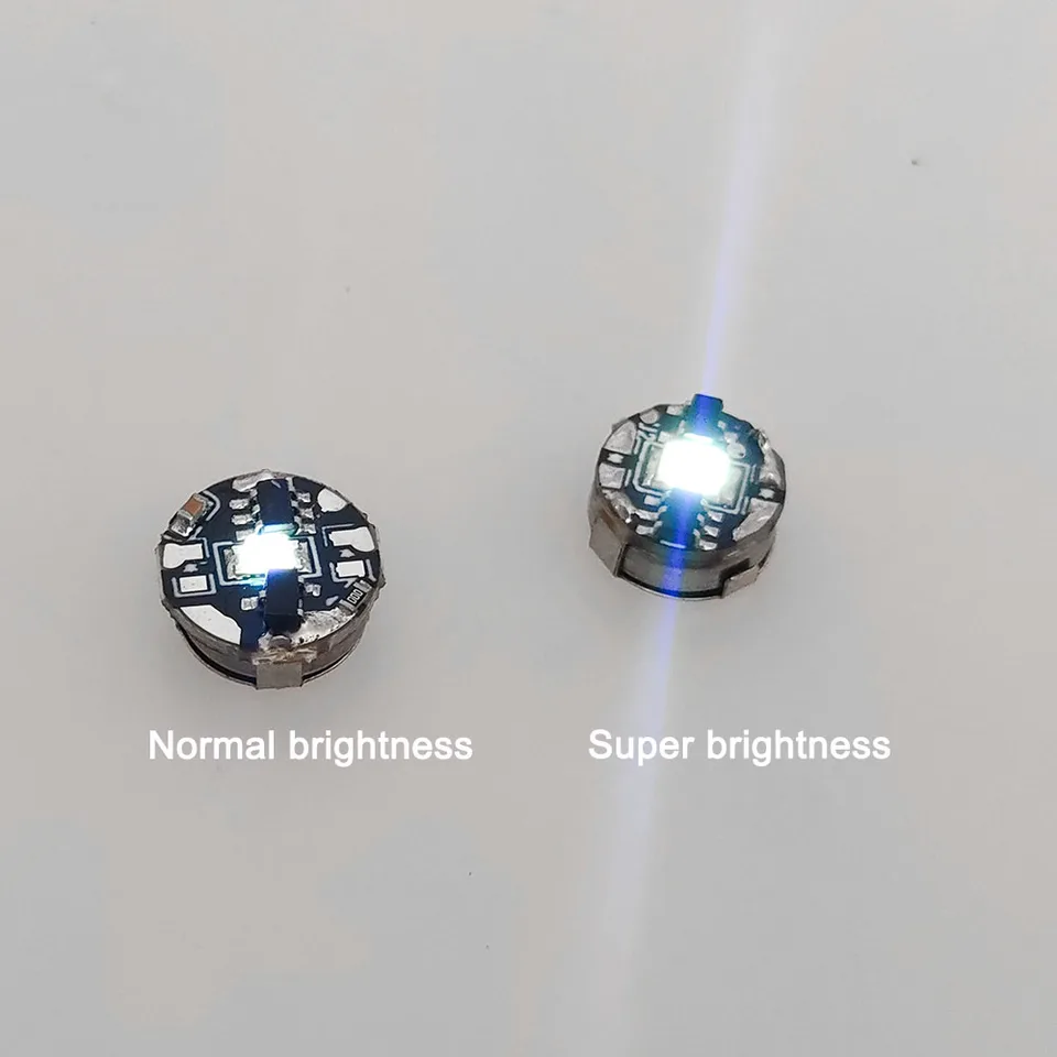 Hobngmuc Magnetische controlelamp, 6 stuks magnetische led-verlichting voor modellen, draadloze handgemaakte verlichtingsset voor anime-figuren, 1,3 x 1 ,3 cm, eenvoudig te installeren chipverlichting