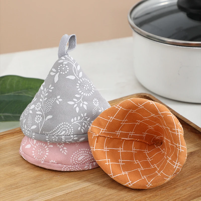 Silicone Pan Handle Cover Triangle Heat Insulation Cover Pot Hat Anti-Scalding Pot Handle Cover Kitchen Casserole Baking Tray Heat-resistant Gloves