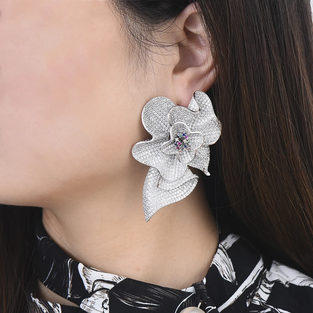 Soramoore Big Flower Blossom Cubic Zirconia Drop Earrings for Women Fashion Engagement Party Jewelry pendientes mujer moda