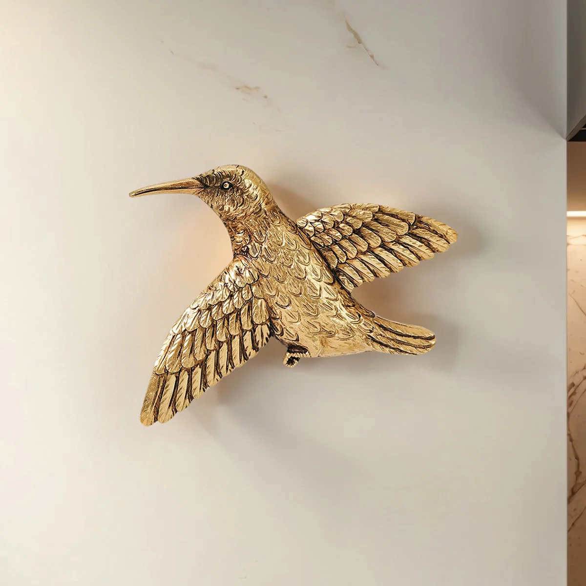 1PC, a simple golden winged flying hummingbird-shaped interior decoration wall hanging, for home wall decoration