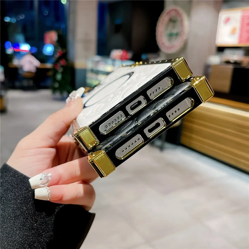 Fashion 3D Flower Leather Plating Square Case For Magsafe iPhone 13 14 Plus 12 11 15 Pro Max Wireless Charging_voghion.com