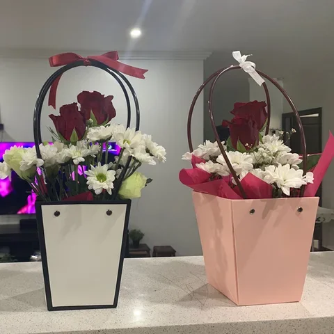 

Flower Gift Paper Box Portable Flower Box Waterproof Handbag Gift Box Kraft Packaging Bag Birthday Wedding Party Favor Gift Bags