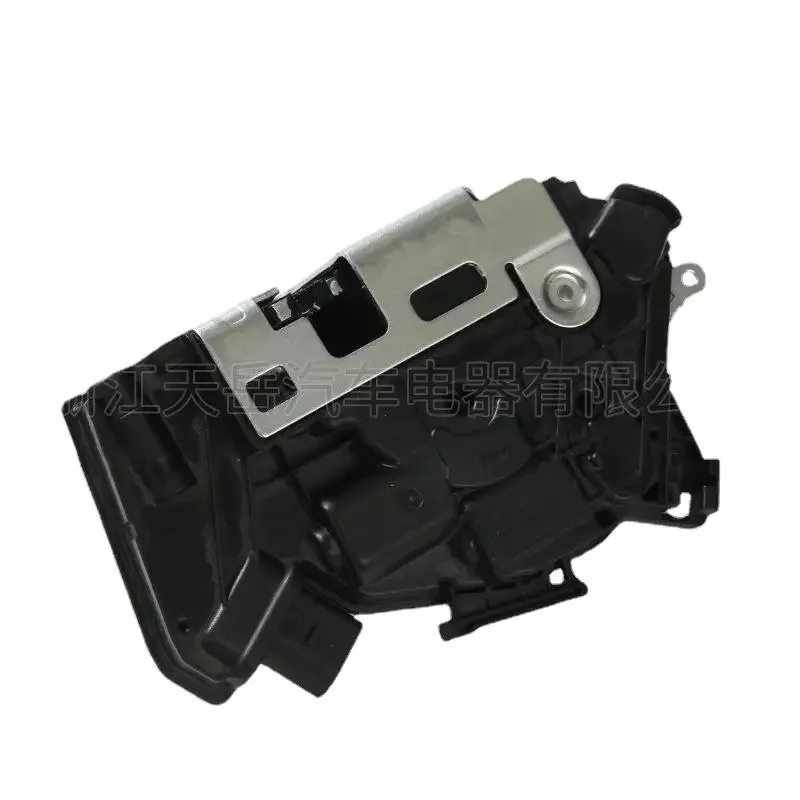 

Front Right Passenger Door Lock Actuator 5ND837016B For Volkswagen A1 Tiguan CC