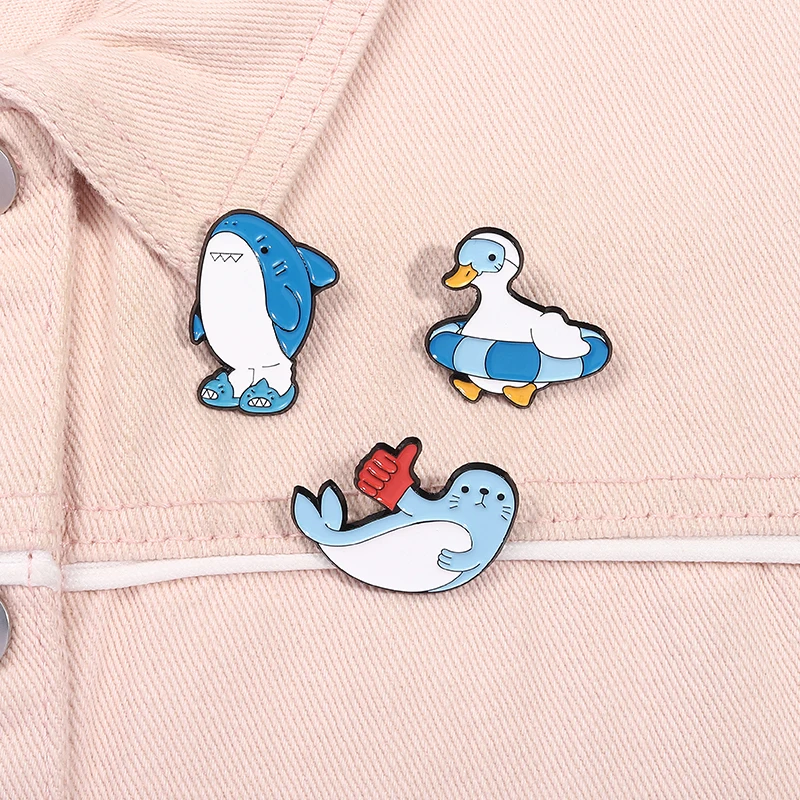 Niedliche Meerestiere Emaille Pin Wale Delfine Enten Broschen Revers Kleidung Abzeichen Cartoon Tiere Schmuck Geschenk Großhandel ﻿ – Detail 7