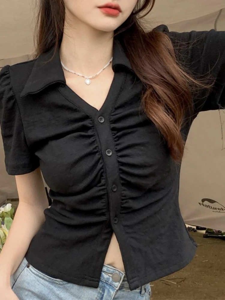 

Повседневная тонкая черная рубашка HOUZHOU, женская летняя Элегантная блузка со складками и коротким рукавом, уличная одежда, однотонный укороченный топ, воротник-поло для офисной дамы