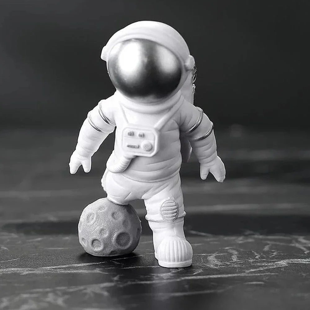 4pcs Astronaut Figure Statue Figurine Spaceman Sculpture Educational Toy Desktop Home Decoration Astronaut Model For Kids Gift miniature figurines action figure toy astronaut figurine