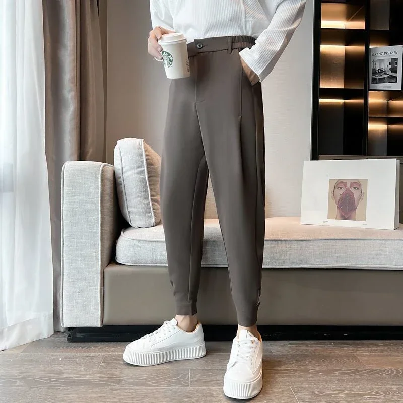 thumbnail image 1 of Pantalones de verano para hombre de talla grande 9, pantalones de traje para hombre recortados, pantalones negros antiarrugas, ropa de trabajo vintage, tela de lujo 2024, 1 of 5
