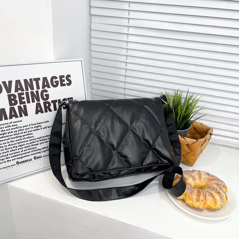 Down Bag Women's New Trendy and Fashionable Diamond Grid Small Square Versatile and Large Capacity Single Shoulder Crossbody Bag