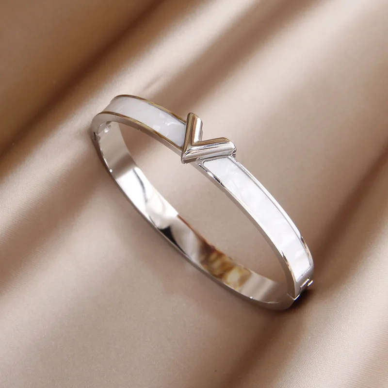 Stainless Steel Letter V Bangle Bracelets for Women Fashion Crystal Party Accessories Gifts