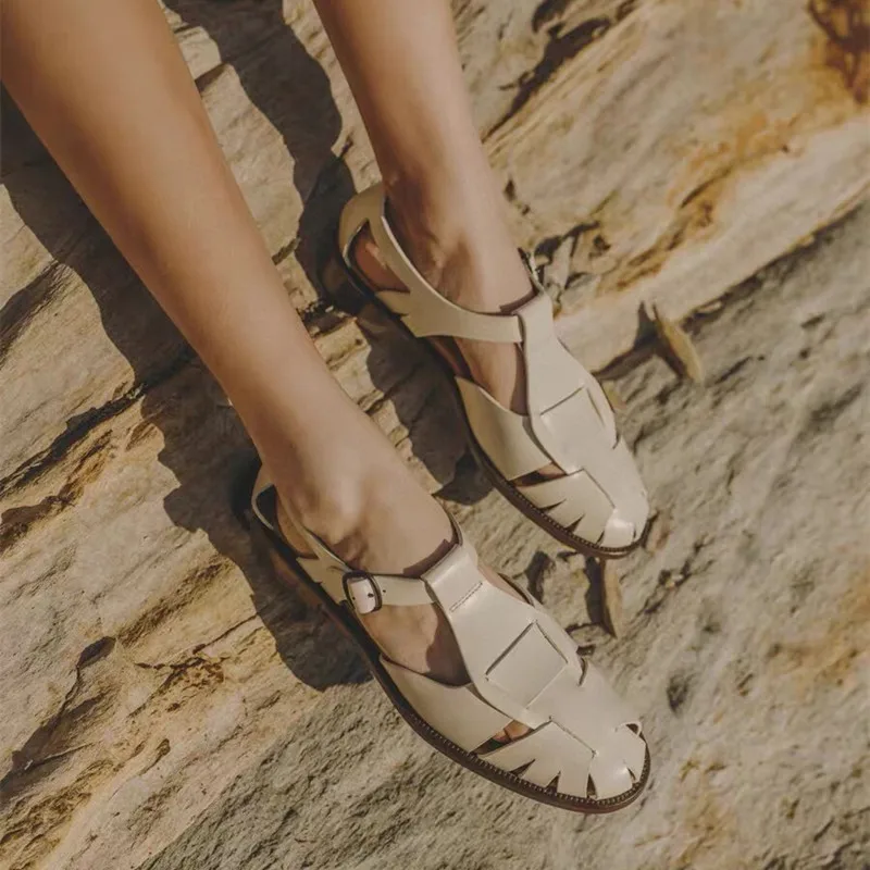 

Retro Sandals Women Flat Head Roman Shoes New Leather Hollow Women's Shoes