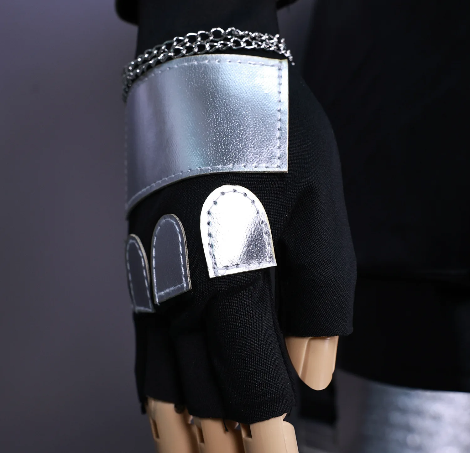 Final Fantasy VII: Tifa Lockhart | White Cosplay Costume Set 35 Final Fantasy VII Tifa Lockhart Cosplay Costume for Women (Unofficial)