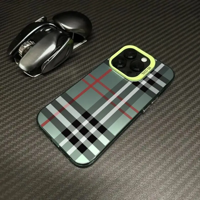 Fashionable Classic Plaid Pattern Phone Case For iPhone 17 16 15 14 13 12 11 Pro Max XR XS MAX 7 8 PLUS MIN INS Shockproof Cover 6