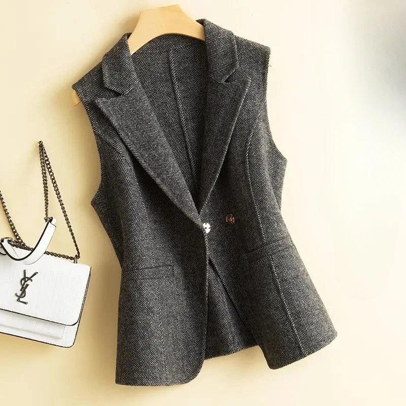 

2024 Women Autumn Winter New Suit Collar Woolen Vest Female Slim Fit Sleeveless Jackets Ladies Short Casual Waistcoat N08