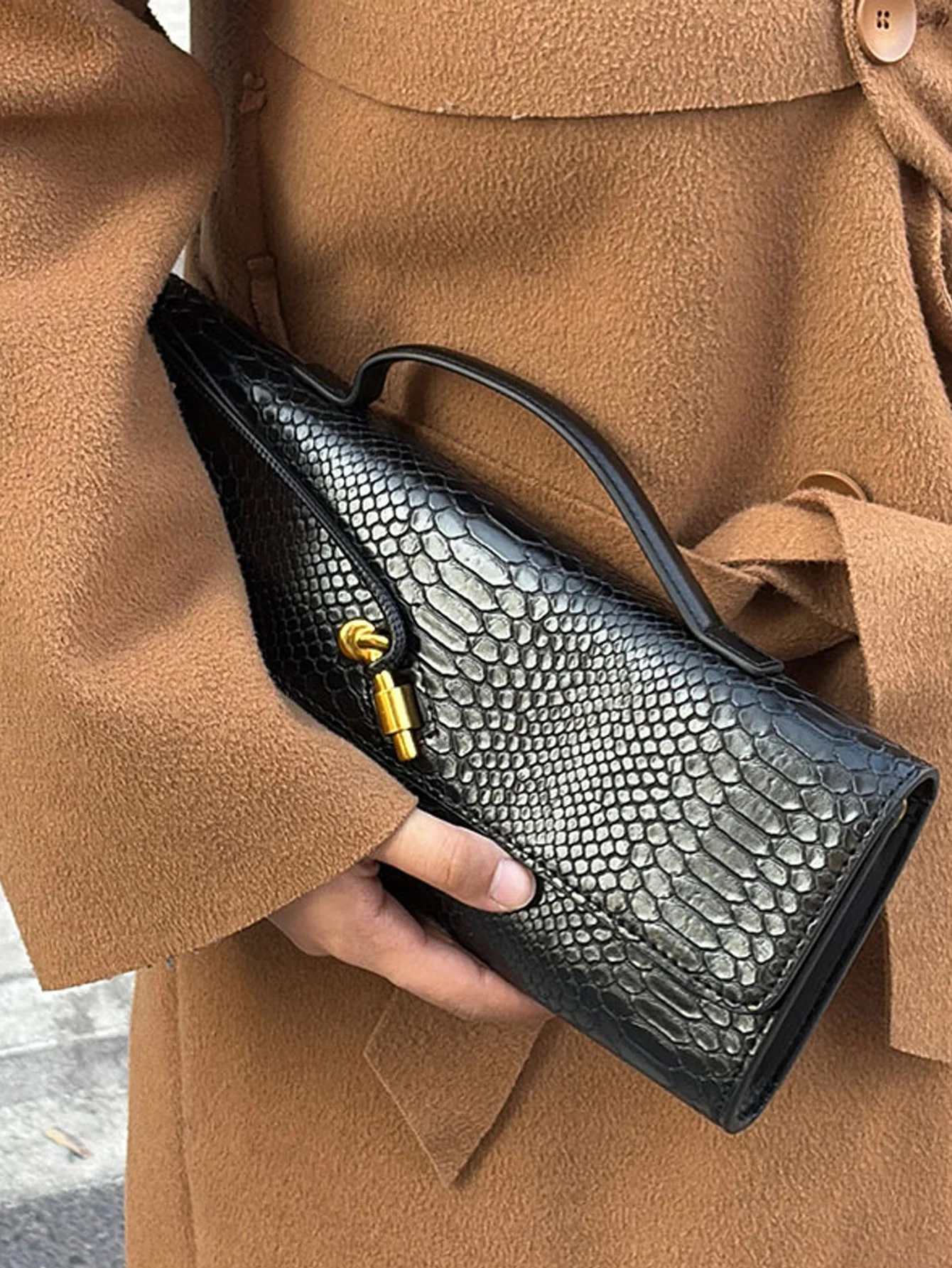 حقيبة يد بورجوندي فاخرة، بتصميم عصري مستوحى من الم...