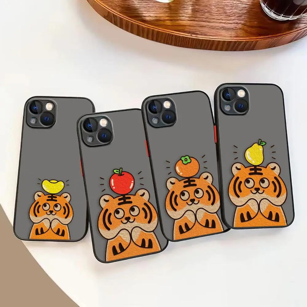thumbnail image 1 of Funda de teléfono para iPhone Apple 14 13 11 12 MINI Pro XS Max XR X 7 8 SE 2022 2020 6 6S Plus Funda Shell lindo pequeño tigre, 1 of 4