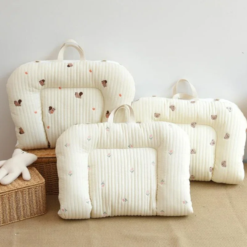 Newborn Cotton Quilted Bed Carrying Type Double Sided Mattress 3D Breathable Mesh Crib Cushion Foldable Designing