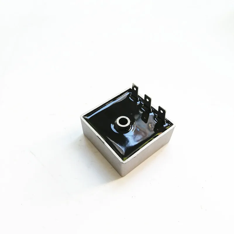 

Новый оригинальный регулятор напряжения для Yamaha 1996 TZR 50 TZR50 2001 TZR50R4YV-H1910-00