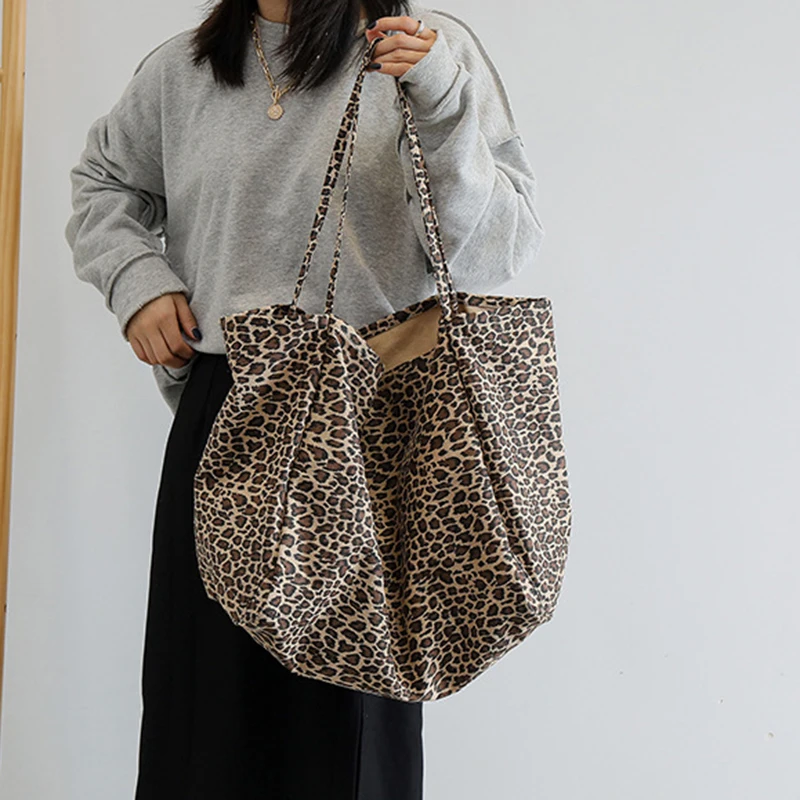 Large Capcity Leopard Printing Canvas Handbag For Women Shoulder Bag Female New Fashion Luxury Designer Shopping Casual Tote Bag
