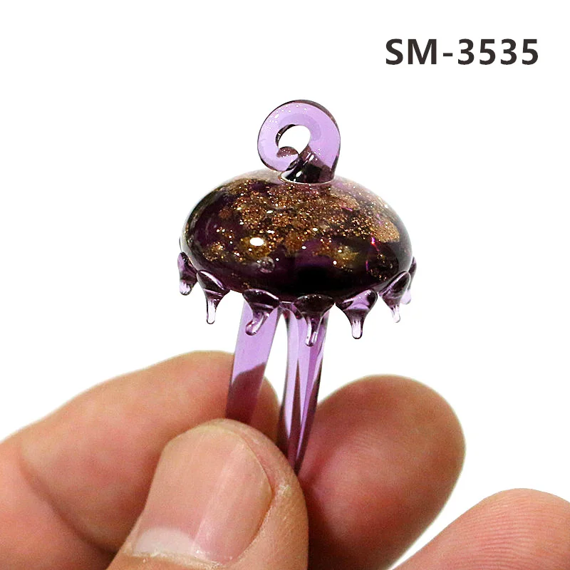 Рисунок 4 - Милая стеклянная мини-фигурка медузы