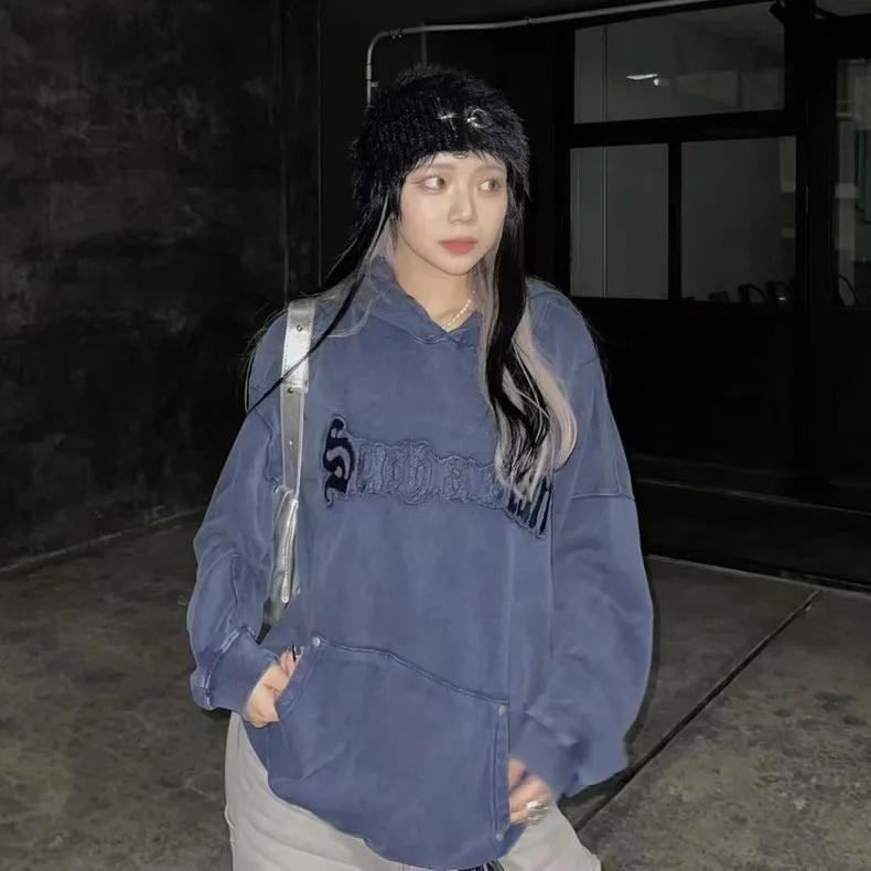 ThugClub 26SS 밀알 니트 플러시 메탈 로고 모자 남녀공용 보온 모자