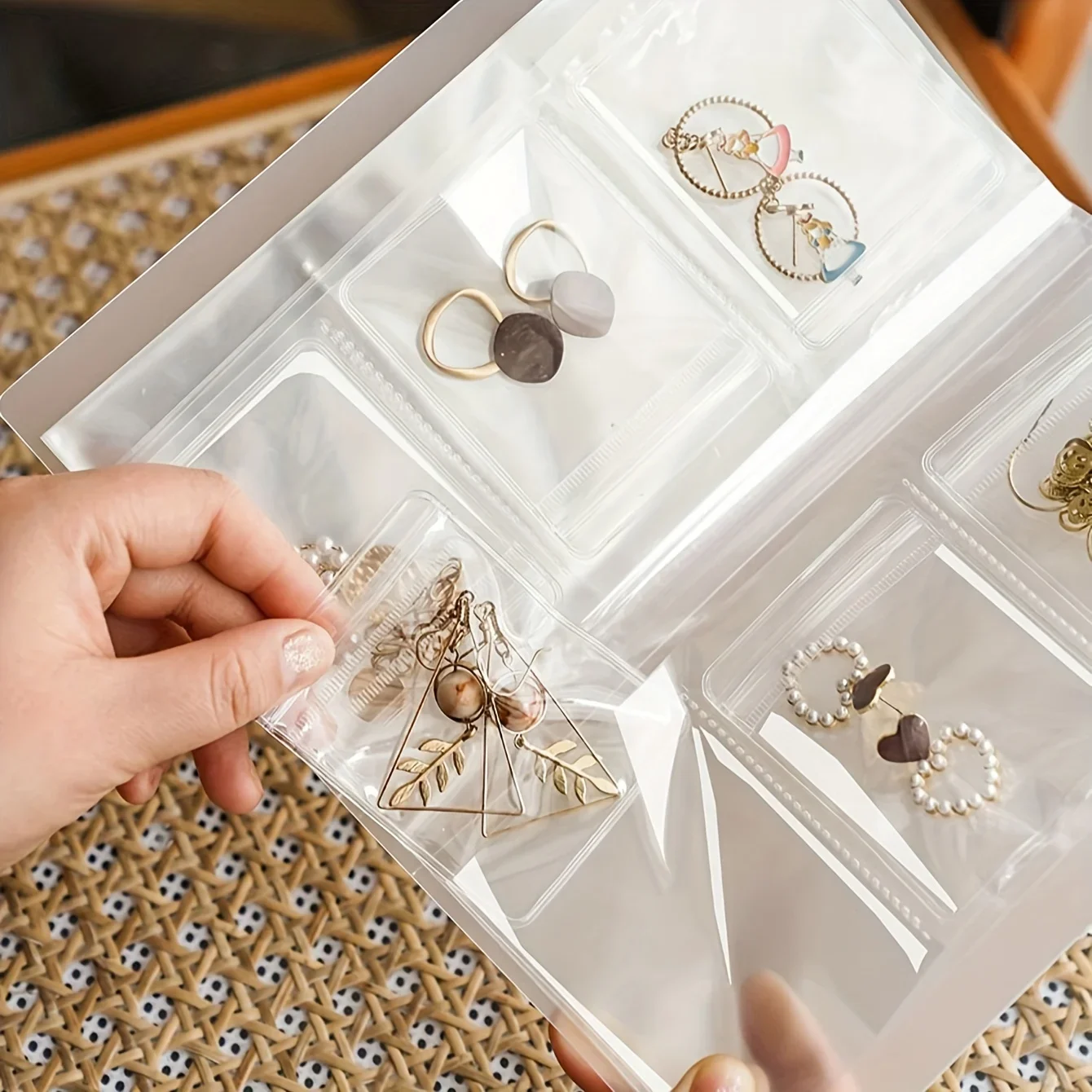 Transparent Book Portable Jewelry Organization
