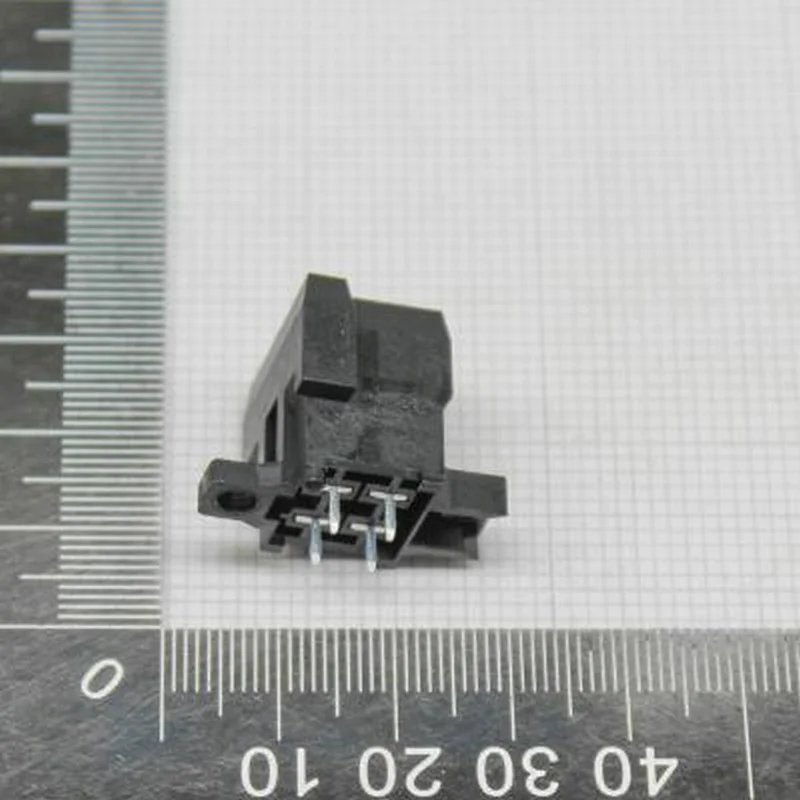 

2PCS Original Tyco connector 963357-6 4P pin holder