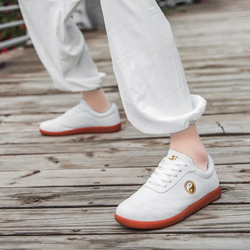 Couple Comfortable Leather Kung Fu Shoes Professional Men's Women's Martial Arts Shoes Unisex Martial Arts Taiji