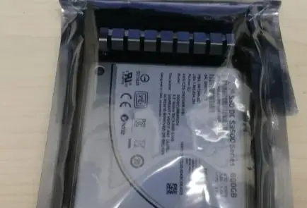 For RH2298 V5 V3 V2 02310YHK 800G SATA 2 5 inch 6GB SSD