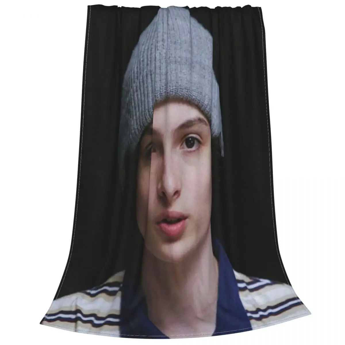 Finn Wolfhard ��� ���� Ŀ�� ���� ����/�ܿ� ��� �ٱ�� ������ ħ�� ħ�� ħ���� ���� ��並 ����