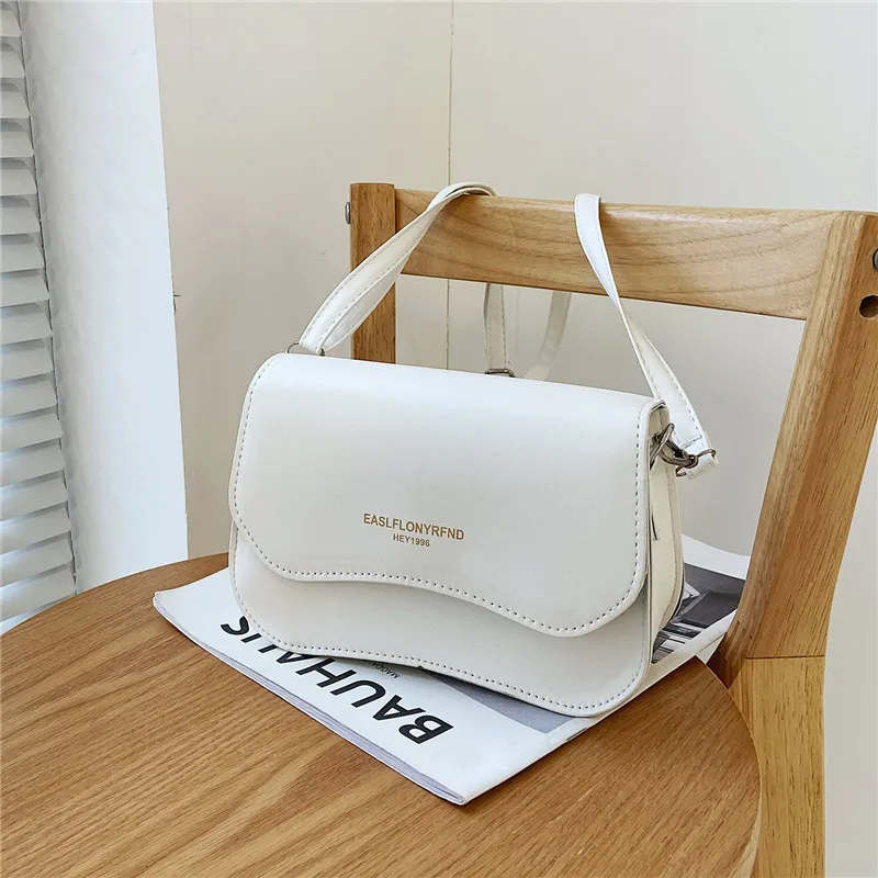 Рисунок 3 - Седельная женская сумка через плечо