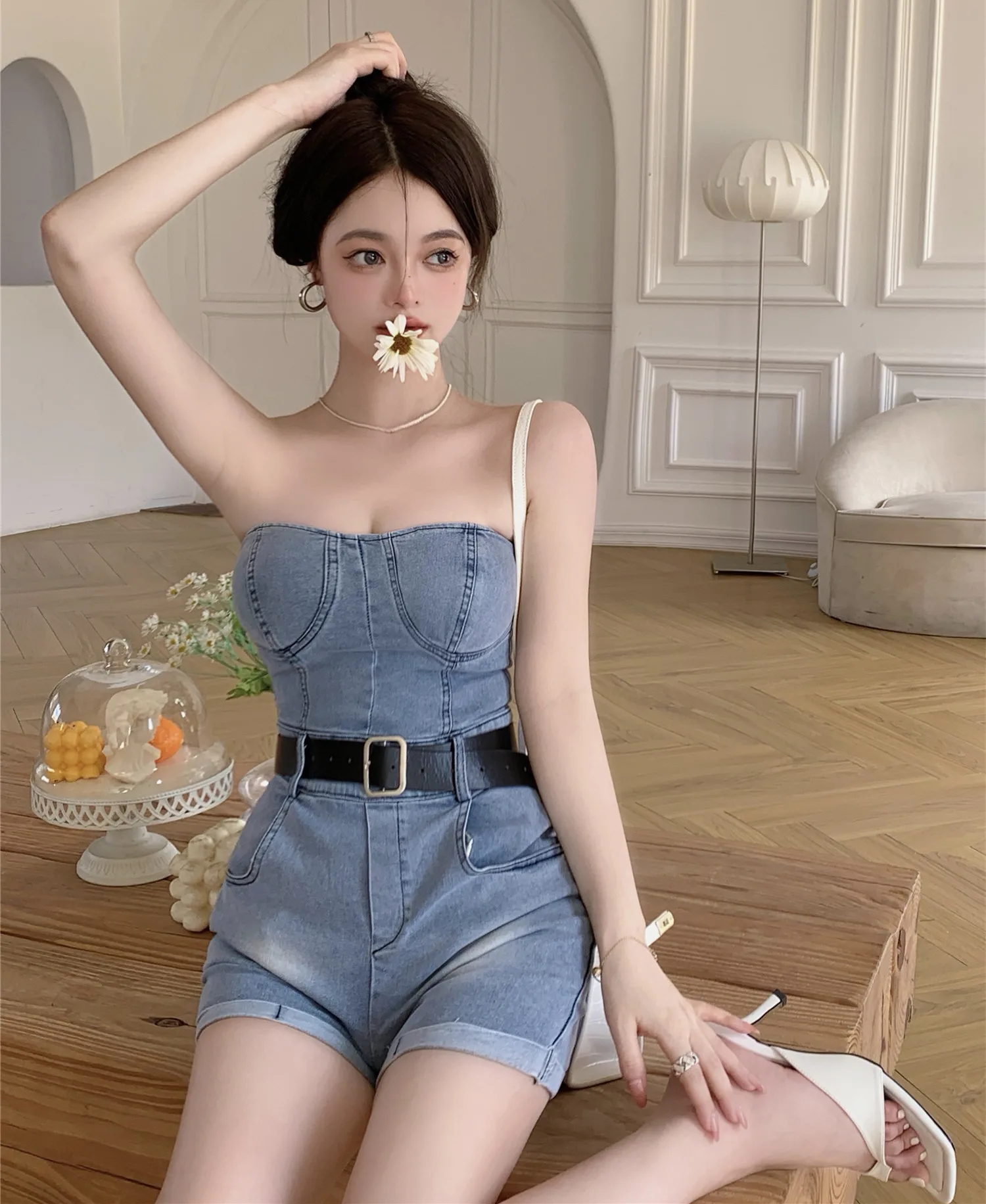 Women's Chic Strapless Slim Denim Playsuit Lady Summer Sexy Streetwear Solid Color Sleeveless Rompers women s chic strapless sleeveless denim playsuit lady summer streetwear sexy solid color pockets denim rompers with belt