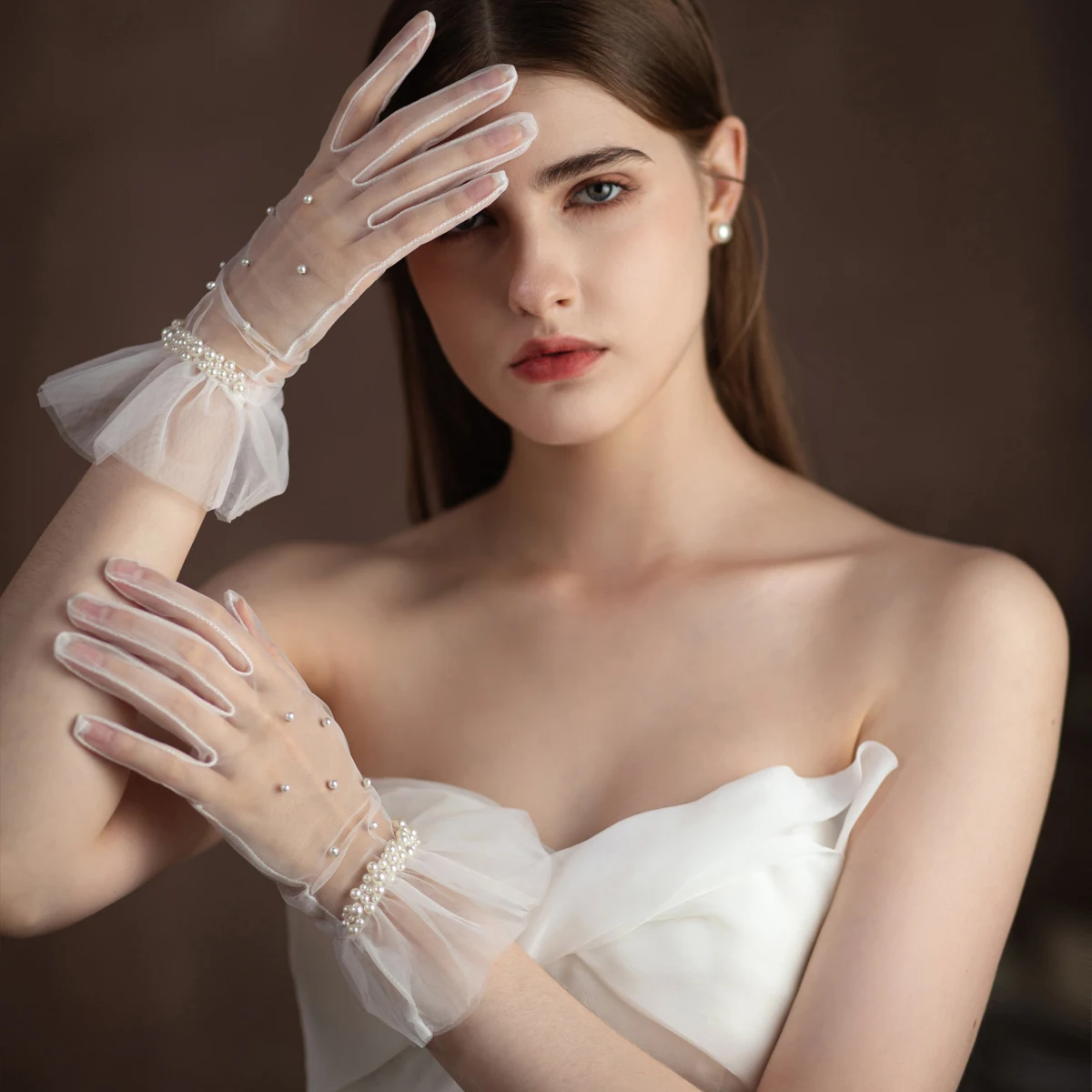 Wedding Bridal Gloves Tulle Ruffled Edge Pearls Beading Short Wrist Brides Bridesmaid Finger Gloves wedding dress gloves,wedding sleeve accessories
